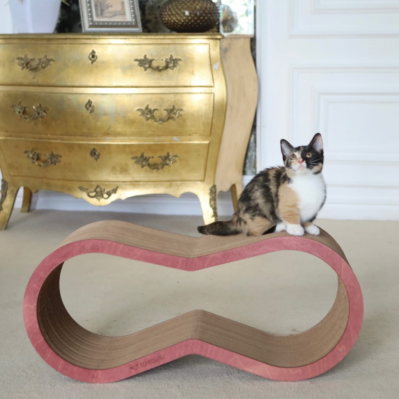 картинка Когтеточка Тумяу PREMIUM Вилс (красное дерево) 71х31х22 cм.