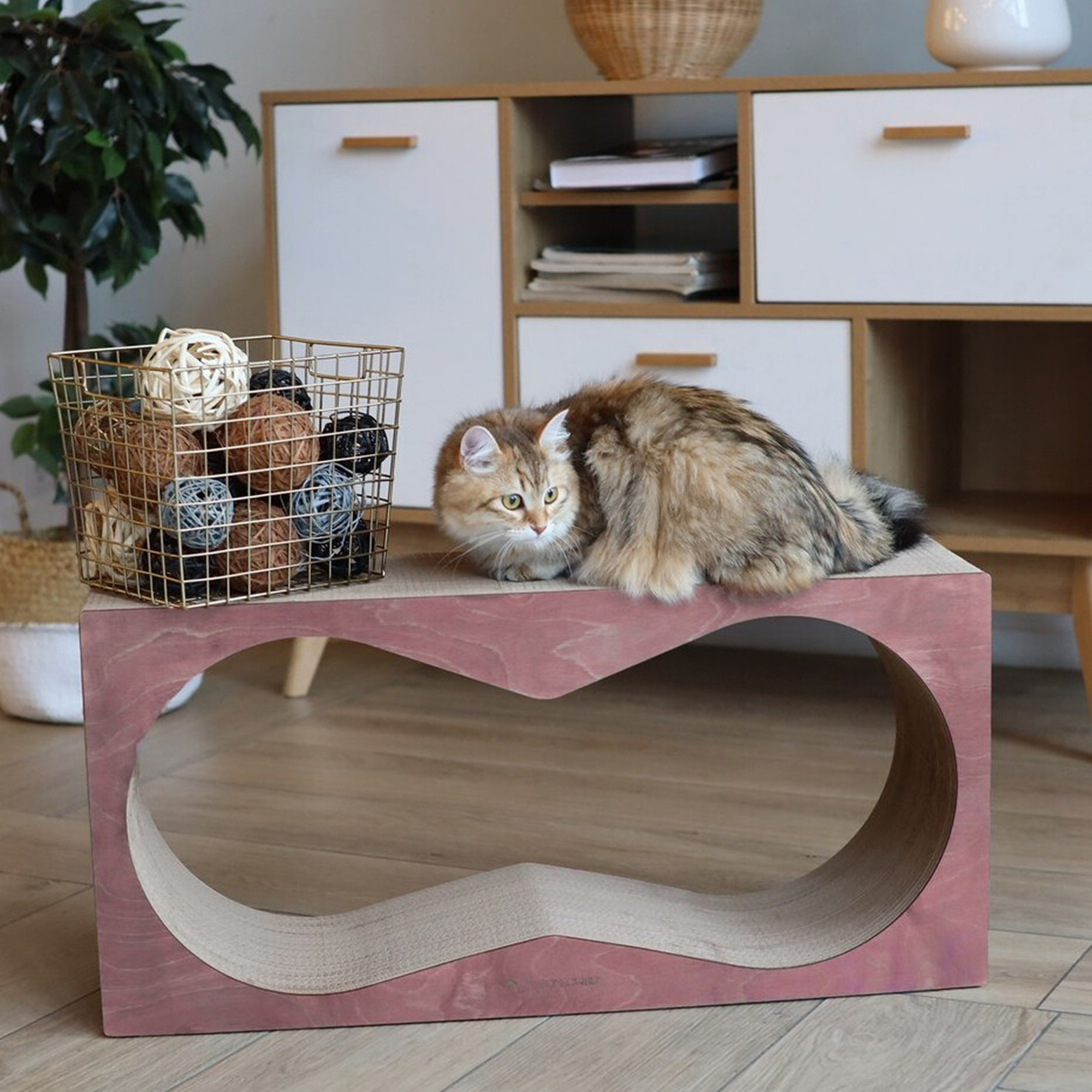 картинка Когтеточка Тумяу PREMIUM Аквариум (красное дерево) 77х37х22 см.